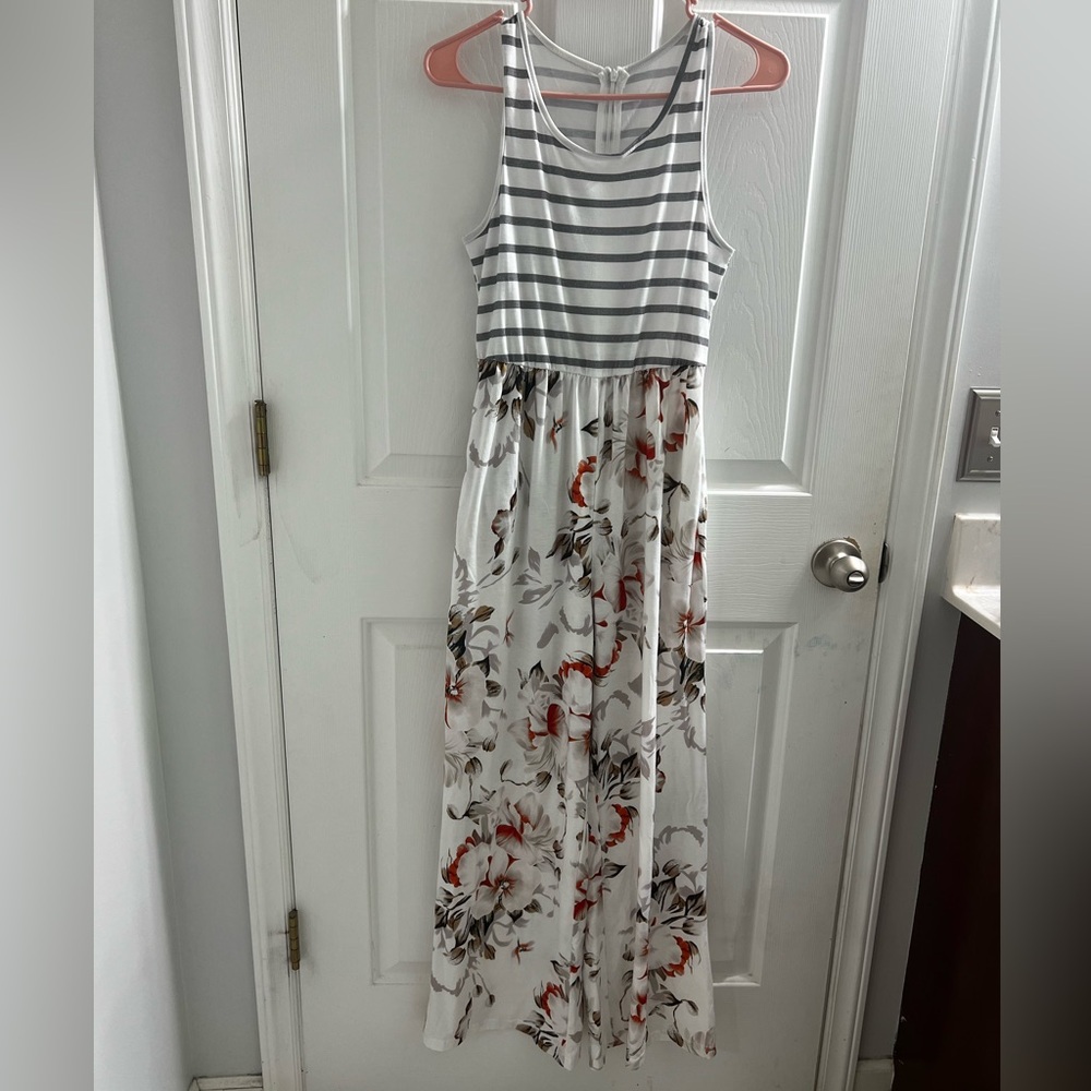 Floral Striped Sleeveless Jumpsuit